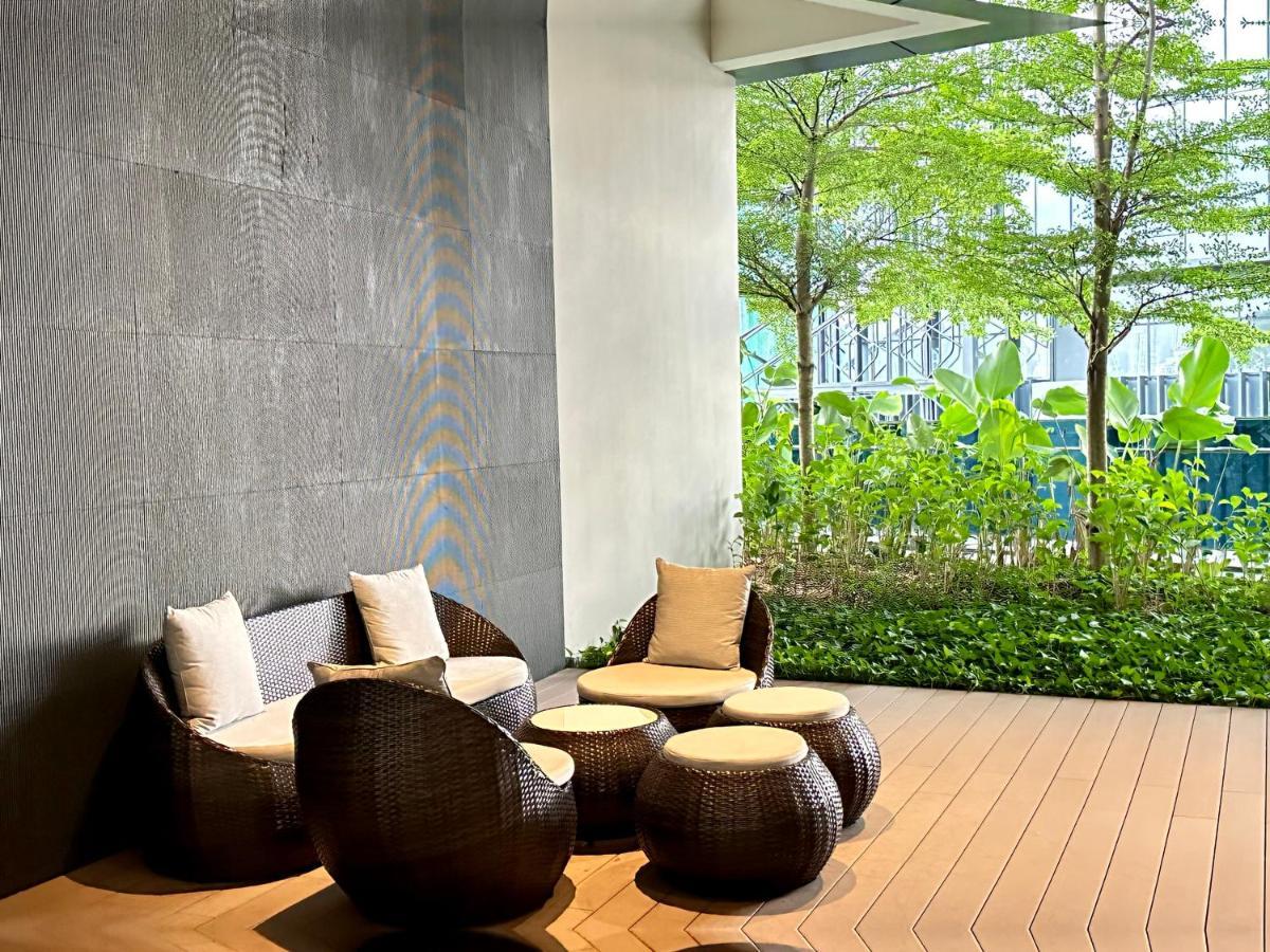 Crystal Suites At Eaton, Klcc Куала-Лумпур Экстерьер фото