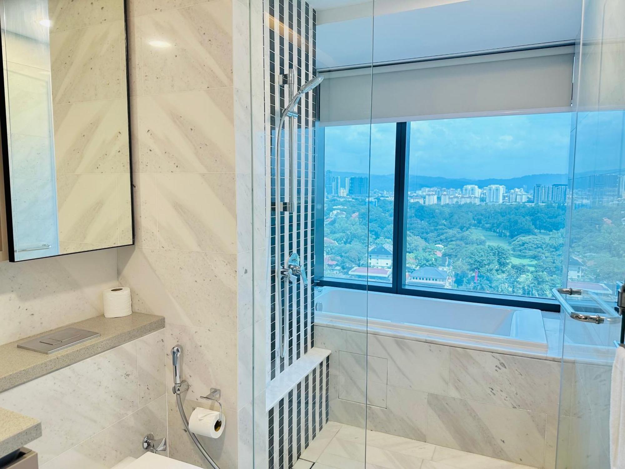 Crystal Suites At Eaton, Klcc Куала-Лумпур Экстерьер фото