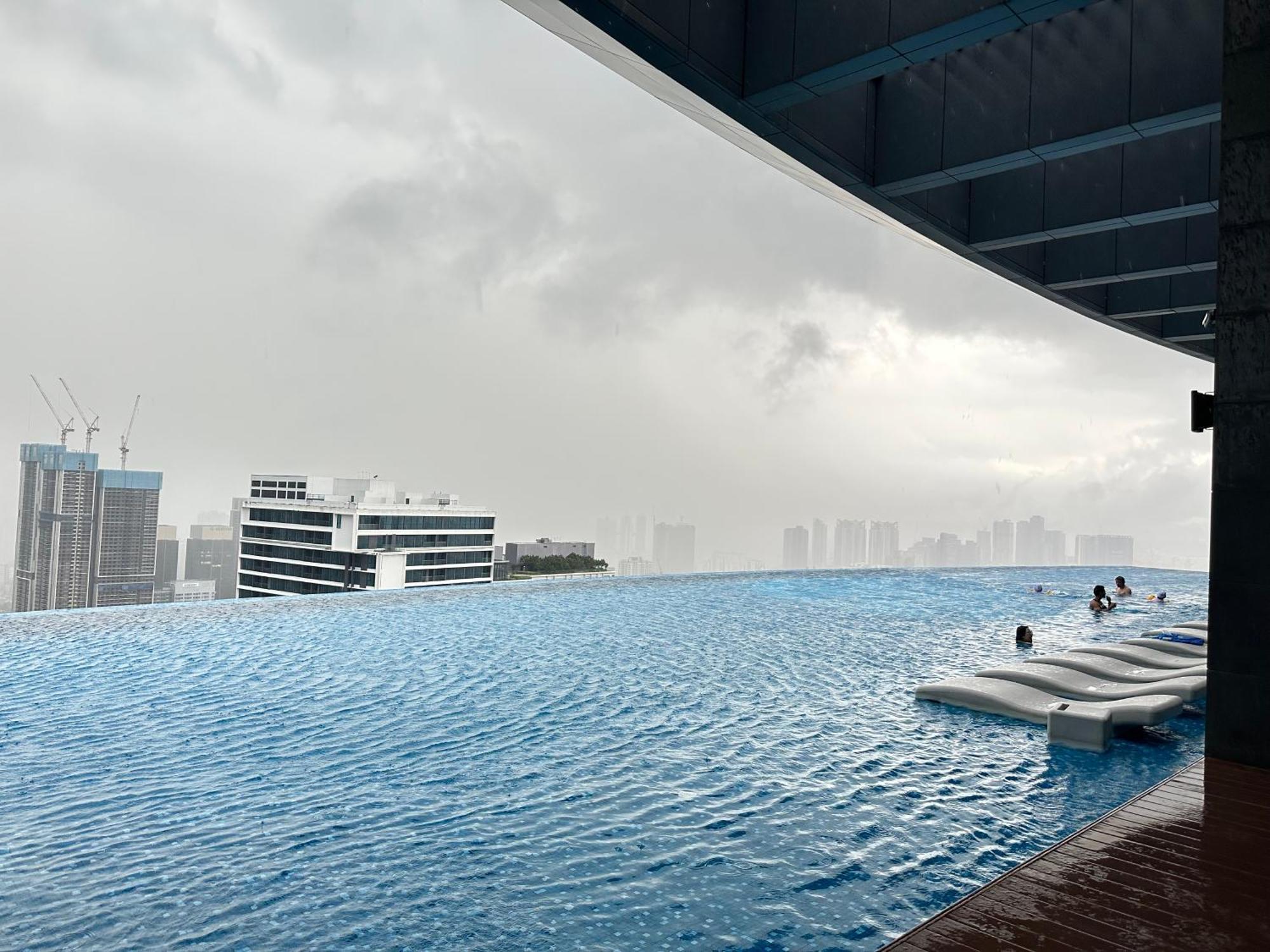 Crystal Suites At Eaton, Klcc Куала-Лумпур Экстерьер фото