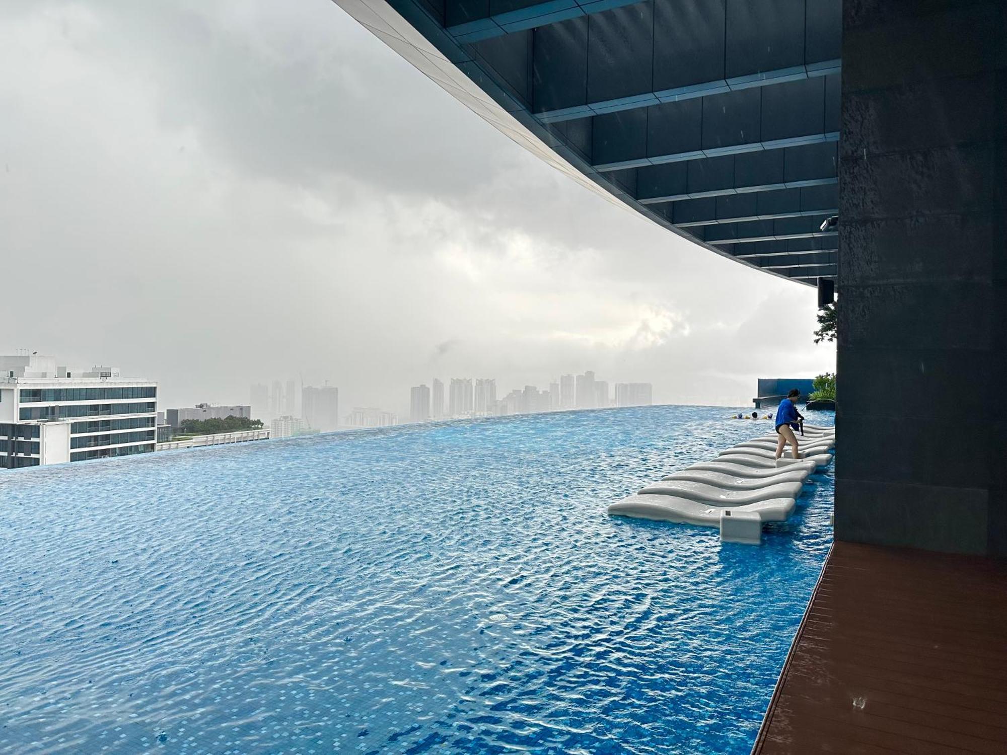 Crystal Suites At Eaton, Klcc Куала-Лумпур Экстерьер фото